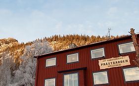 Praestgarden I Funaesdalen